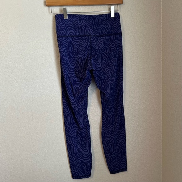 Patagonia Women’s Maipo 7/8 Tights Leggings in Oak Waves Sound Blue, Size Small - Picture 4 of 10